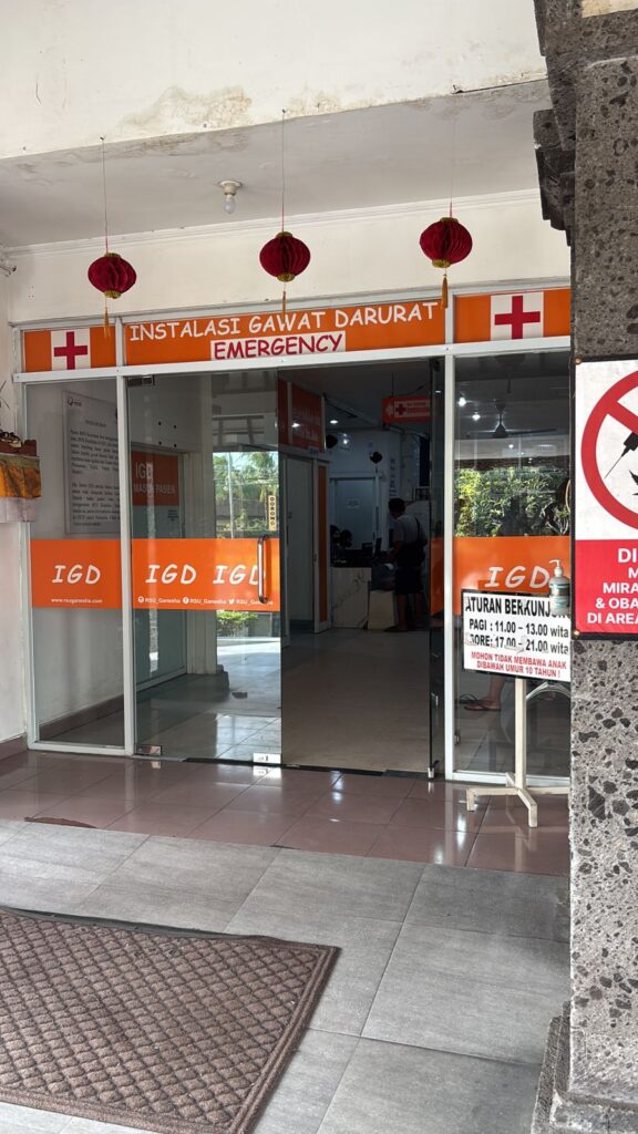 Sliding Door Rumah Sakit Ganesha
