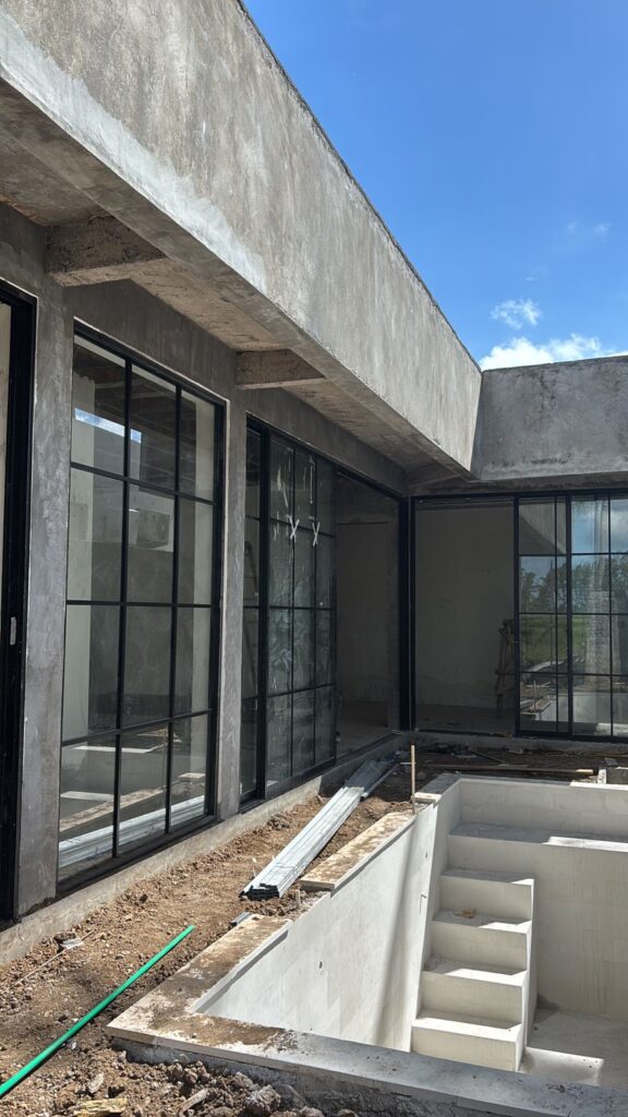 Black Doff Aluminium Villa Tengkulak