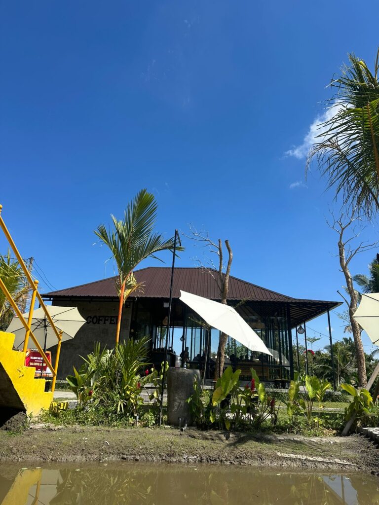 Black Aluminium Outdoor Restaurant Tegalalang